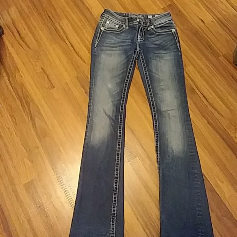 Jeans - Picture 3 of 5